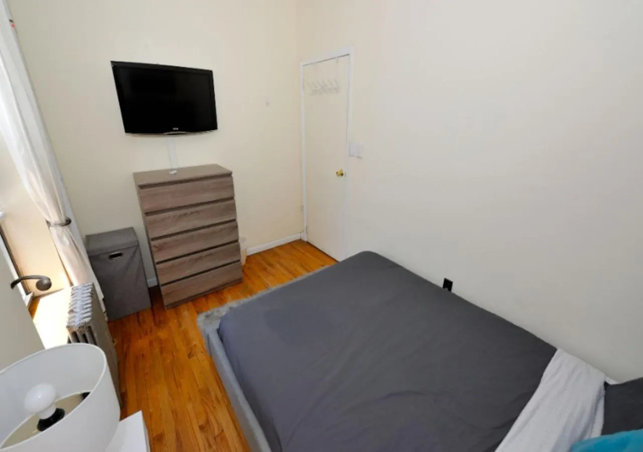 Апартаменты Modern 2 Bed One Bath At West Side Нью-Йорк