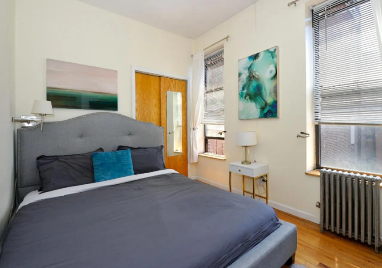 Апартаменты Modern 2 Bed One Bath At West Side Нью-Йорк
