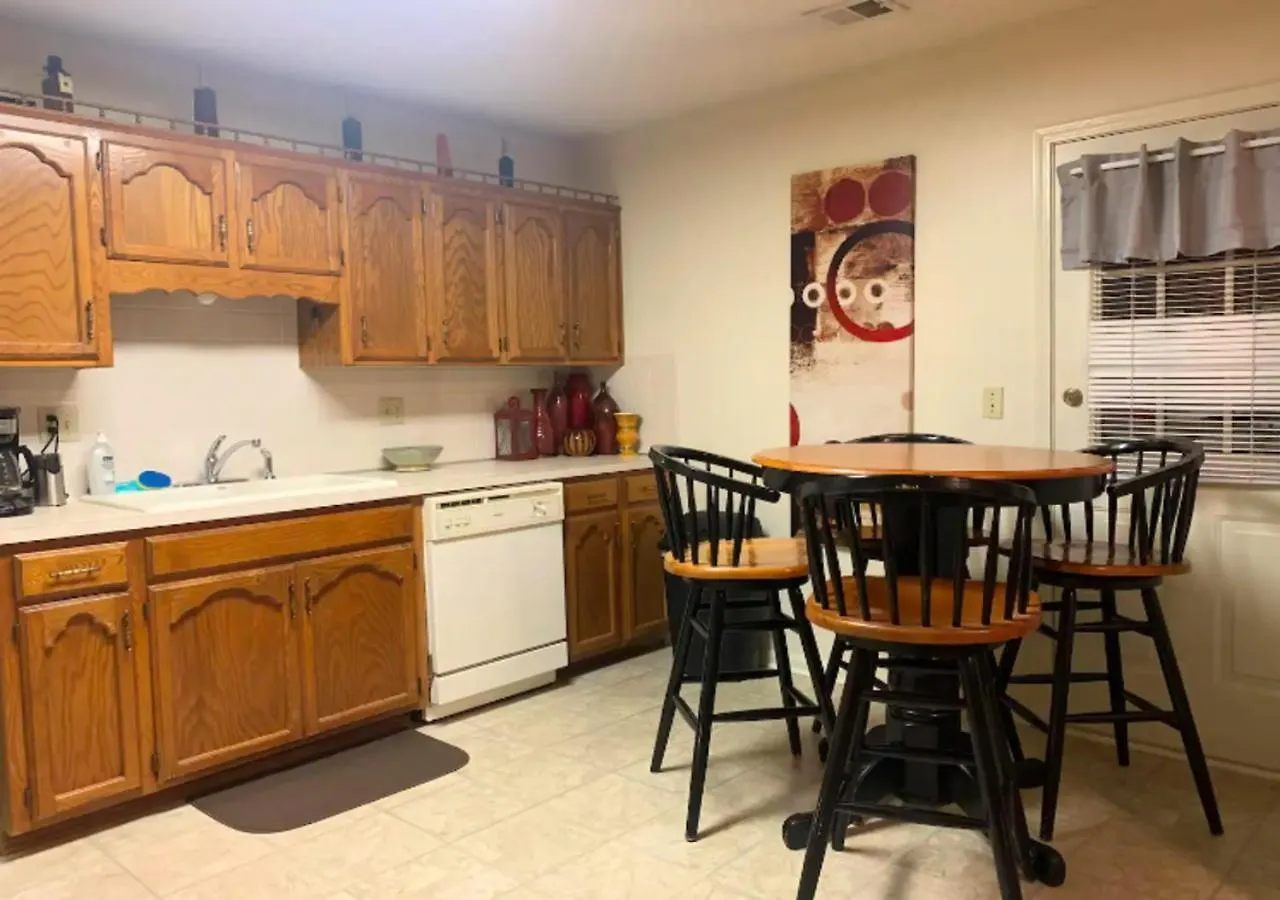 Апартаменты Modern 2 Bed One Bath At West Side Нью-Йорк